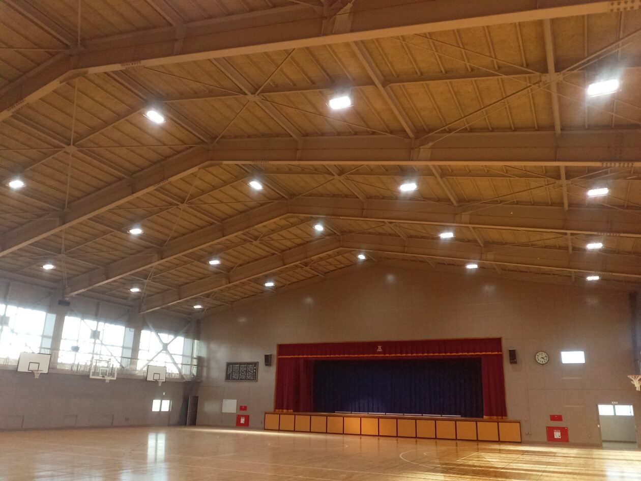 ２５大宮東高校体育館全体改修電気・機械設備工事